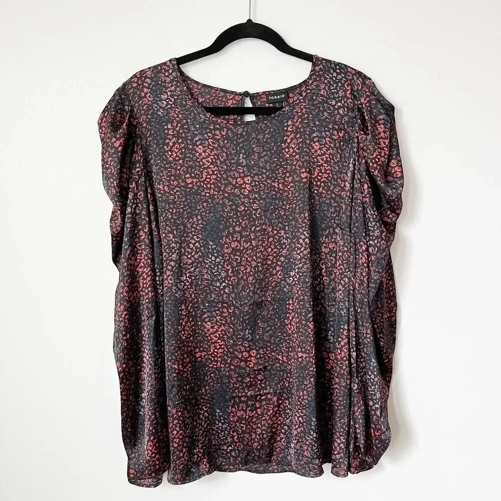 torrid Black and Burgundy Puff-Sleeve Animal Print Blouse - Picture 2 of 11